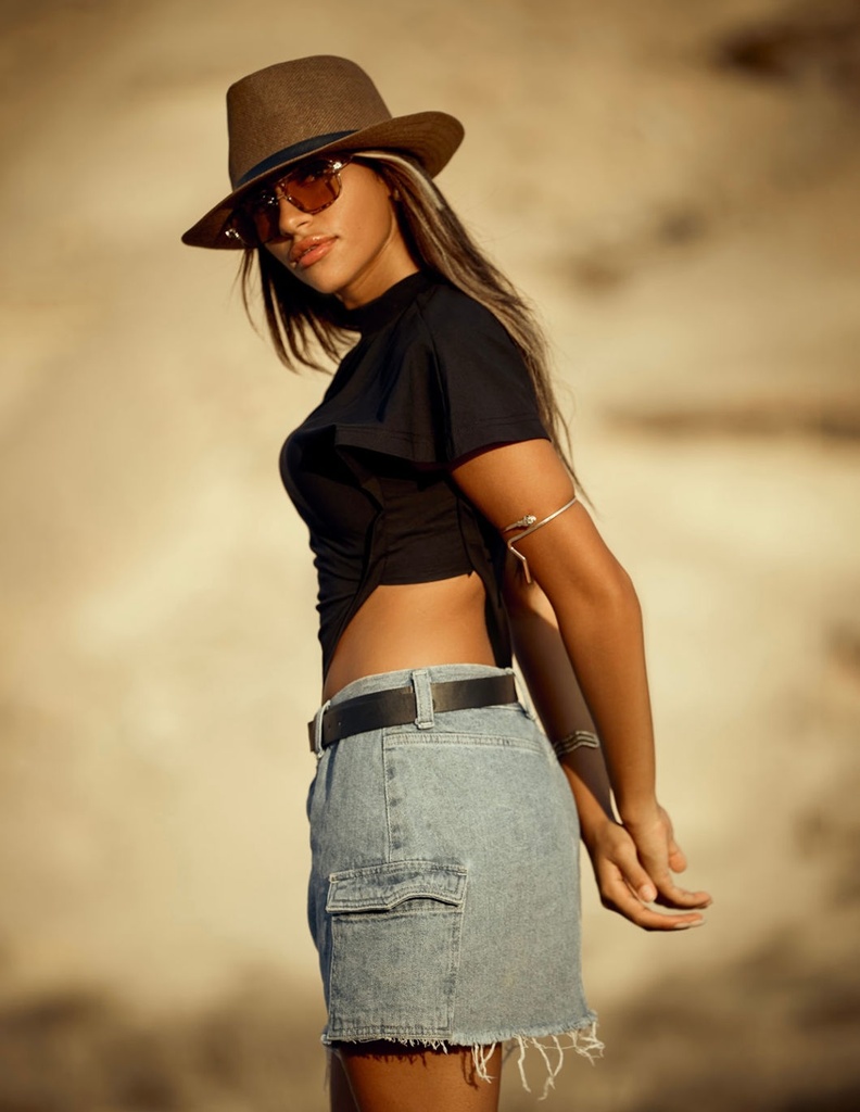 Deezyn Asymmetric Top